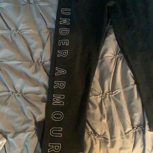 Black Underarmour Tights